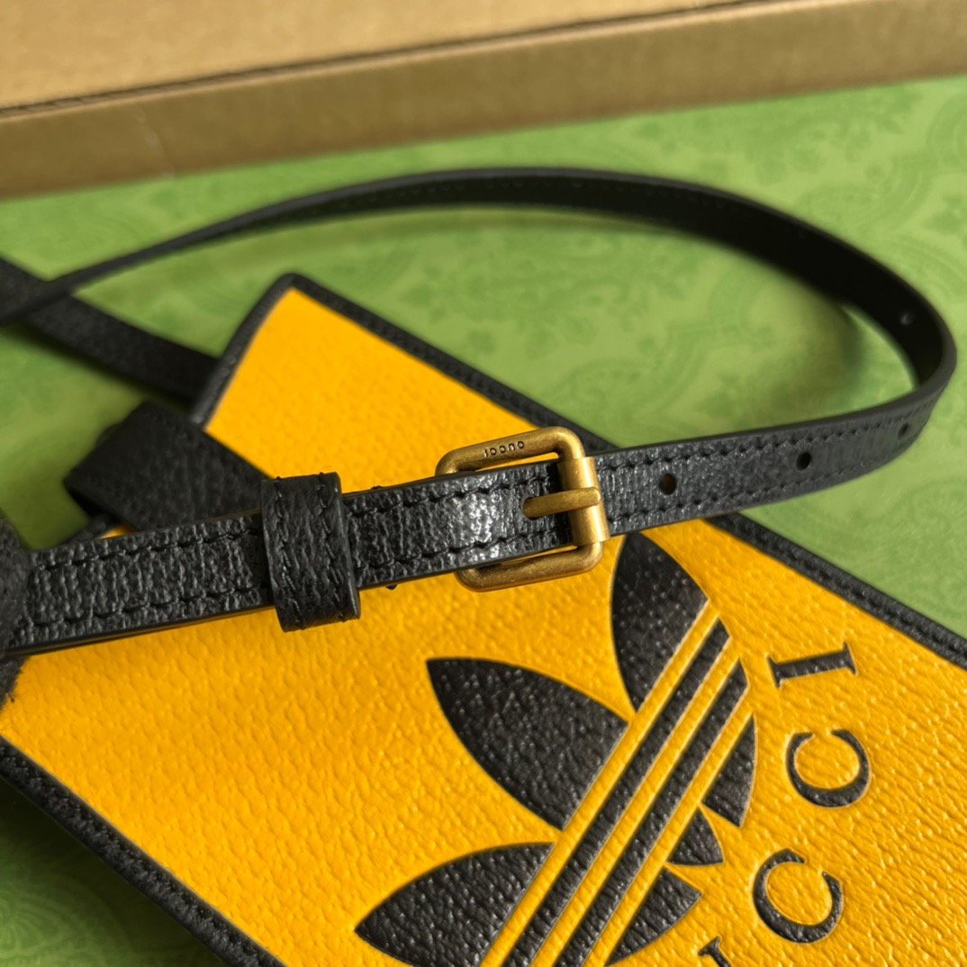 gg x Adidas Phone Case Yellow For Women, Women’s Bags 7.3in/18cm gg‎