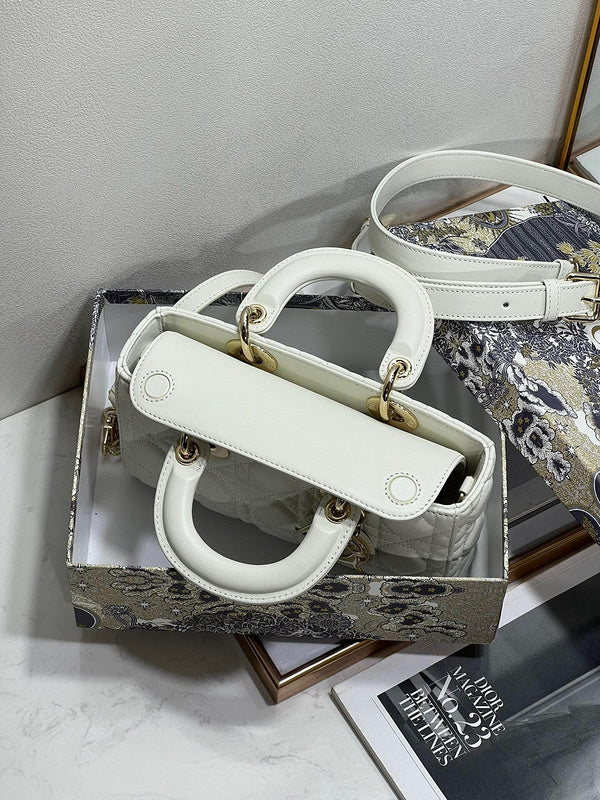 ELE - Dir Bags - 711