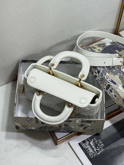 ELE - Dir Bags - 711