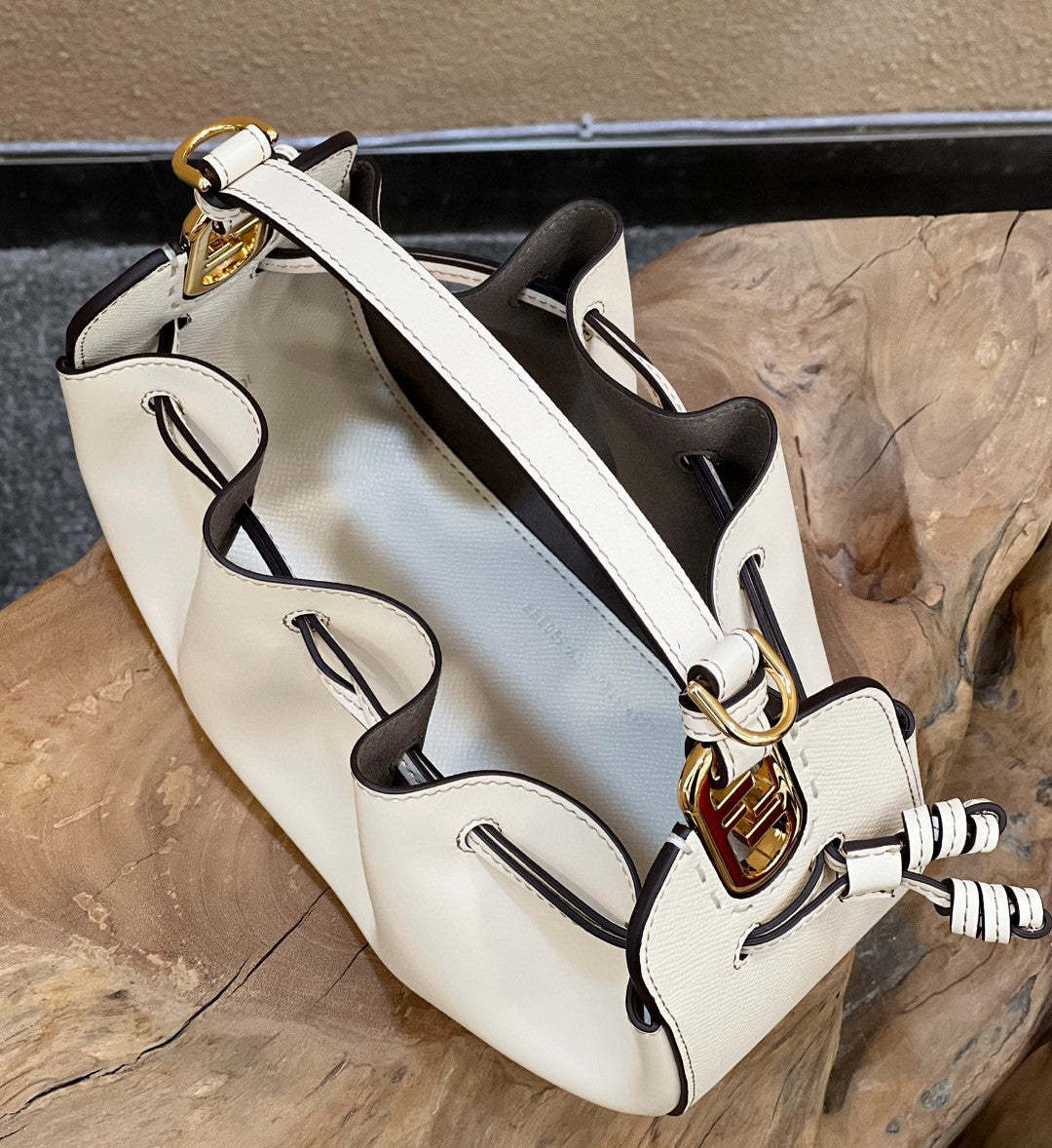 FI Pomodorino White Mini Bag For Woman 17cm/6.5in 8BS059AHWUF0VWM