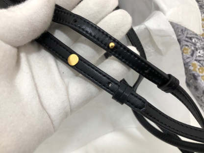 ELE - Dir Bags - 1332