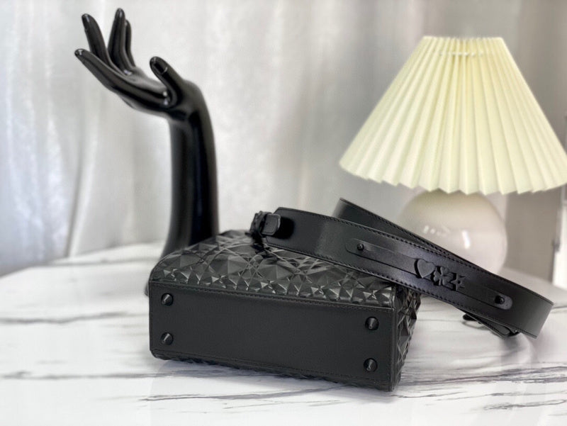 ELE - Dir Bags - 1163