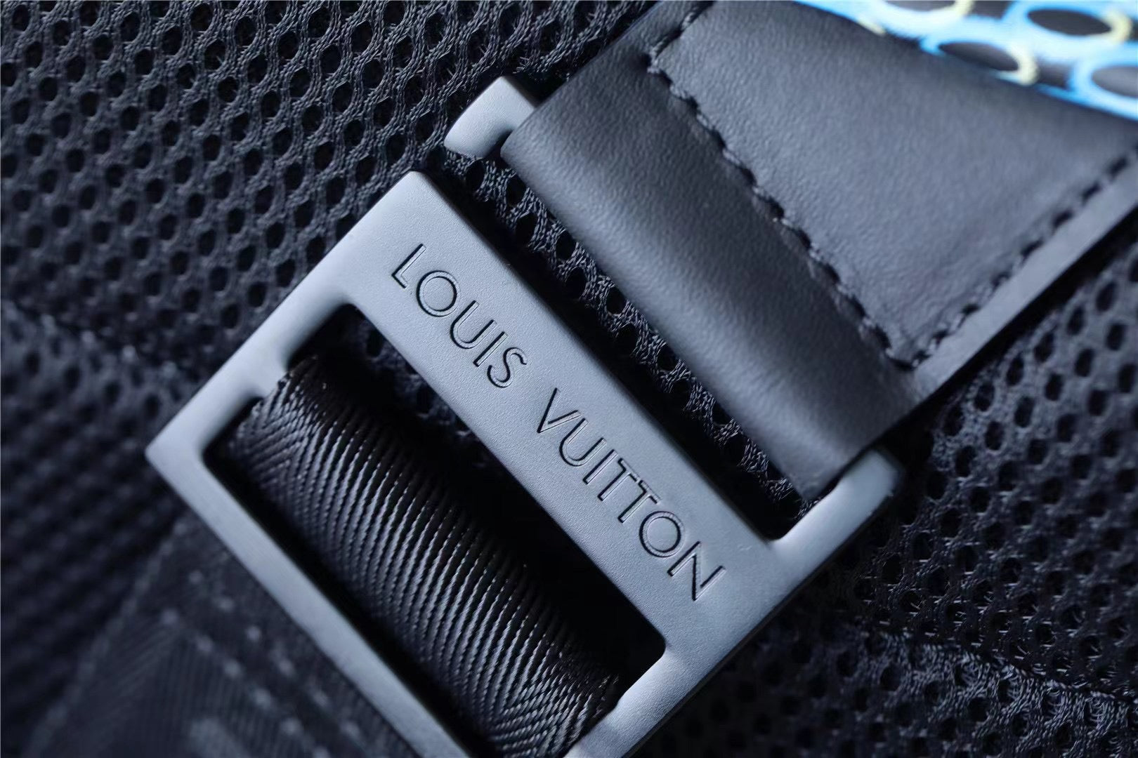 LV Racer Damier Spray Blue For Men, Backpacks 16in/41cm LV��