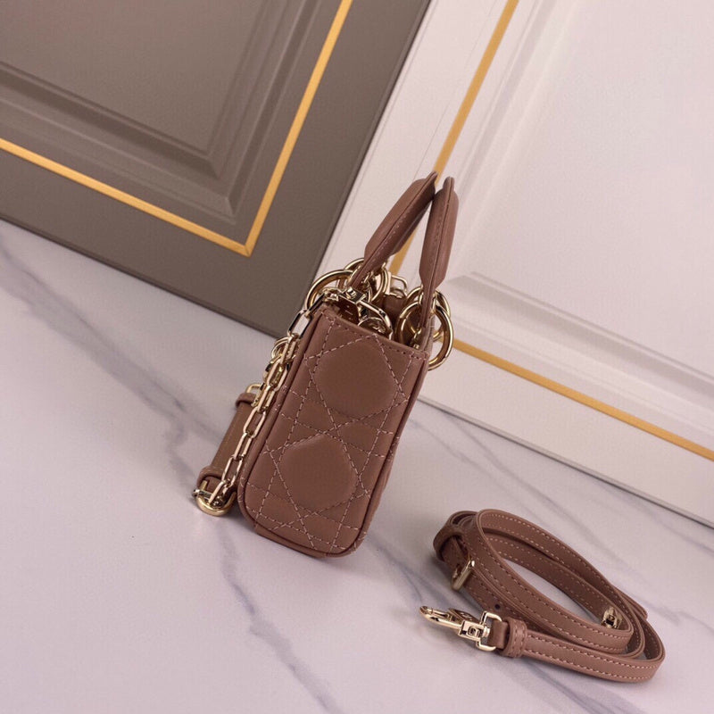 ELE - Dir Bags - 640