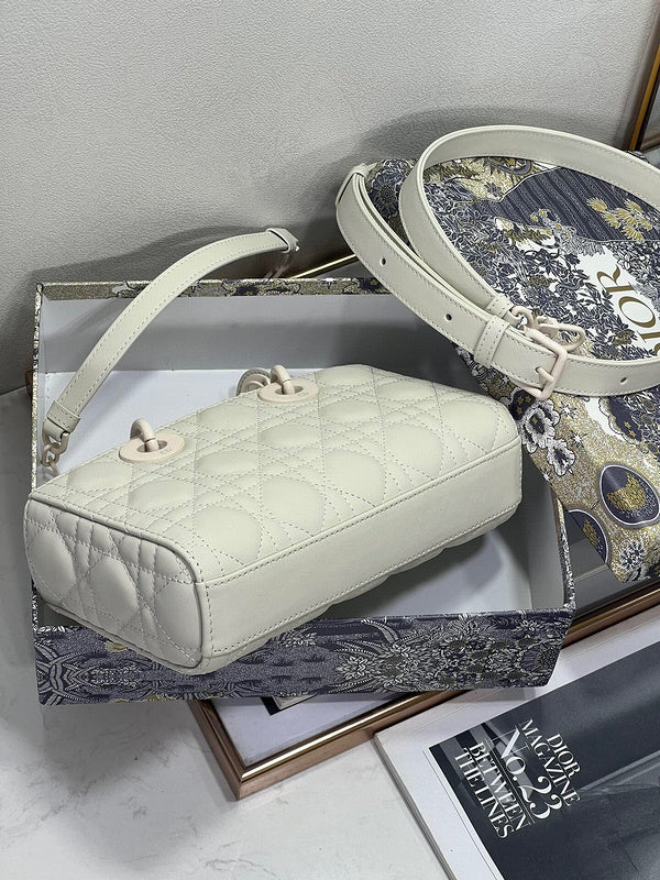 ELE - Dir Bags - 512