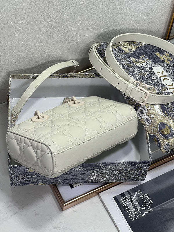 ELE - Dir Bags - 512