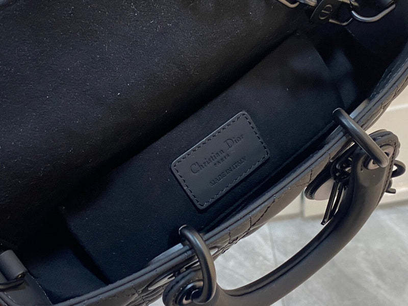 ELE - Dir Bags - 695