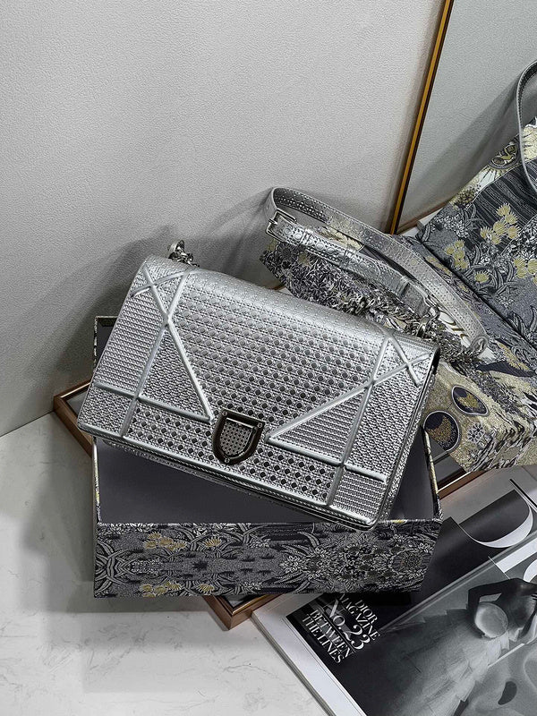 ELE - Dir Bags - 647