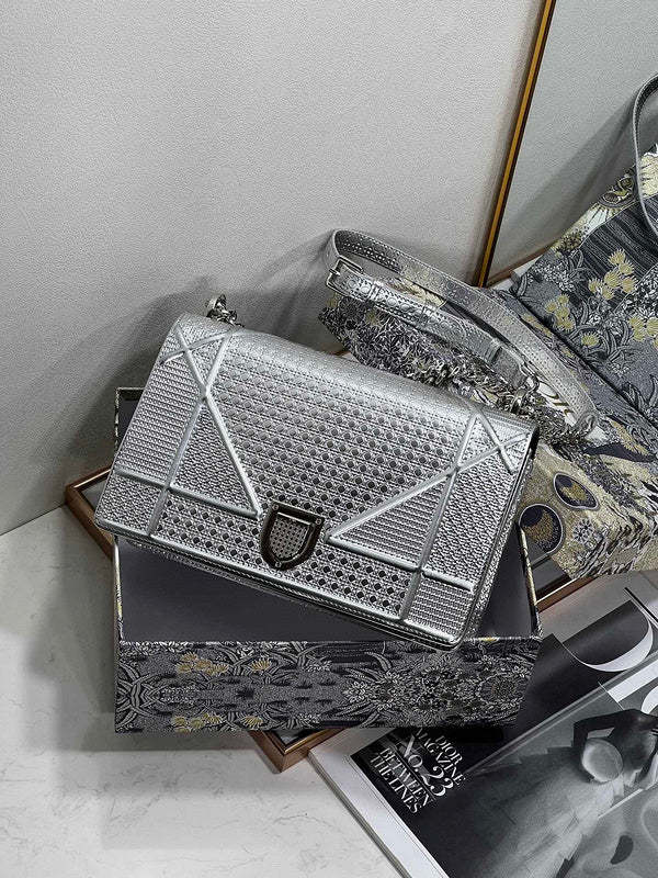 ELE - Dir Bags - 647