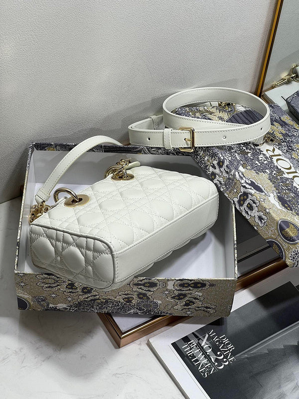 ELE - Dir Bags - 711