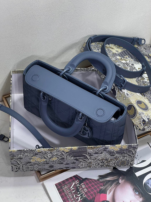 ELE - Dir Bags - 526