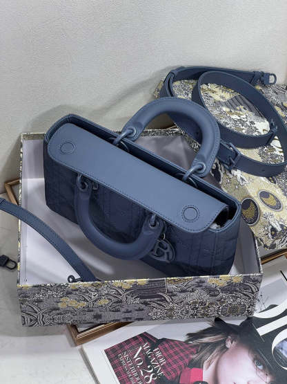 ELE - Dir Bags - 526