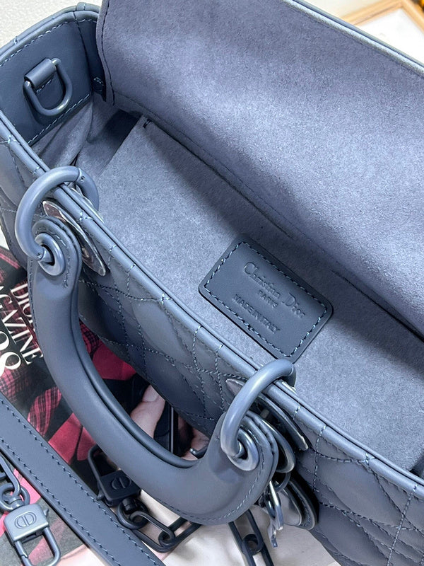 ELE - Dir Bags - 526