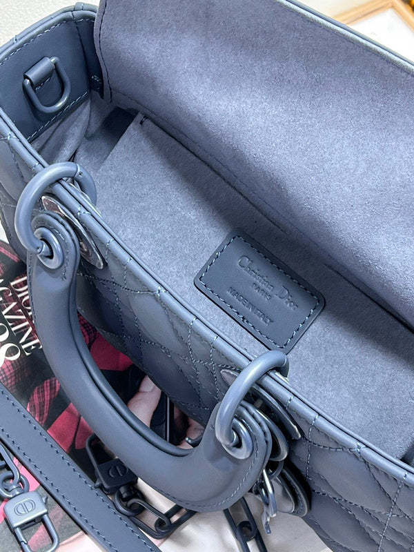 ELE - Dir Bags - 526