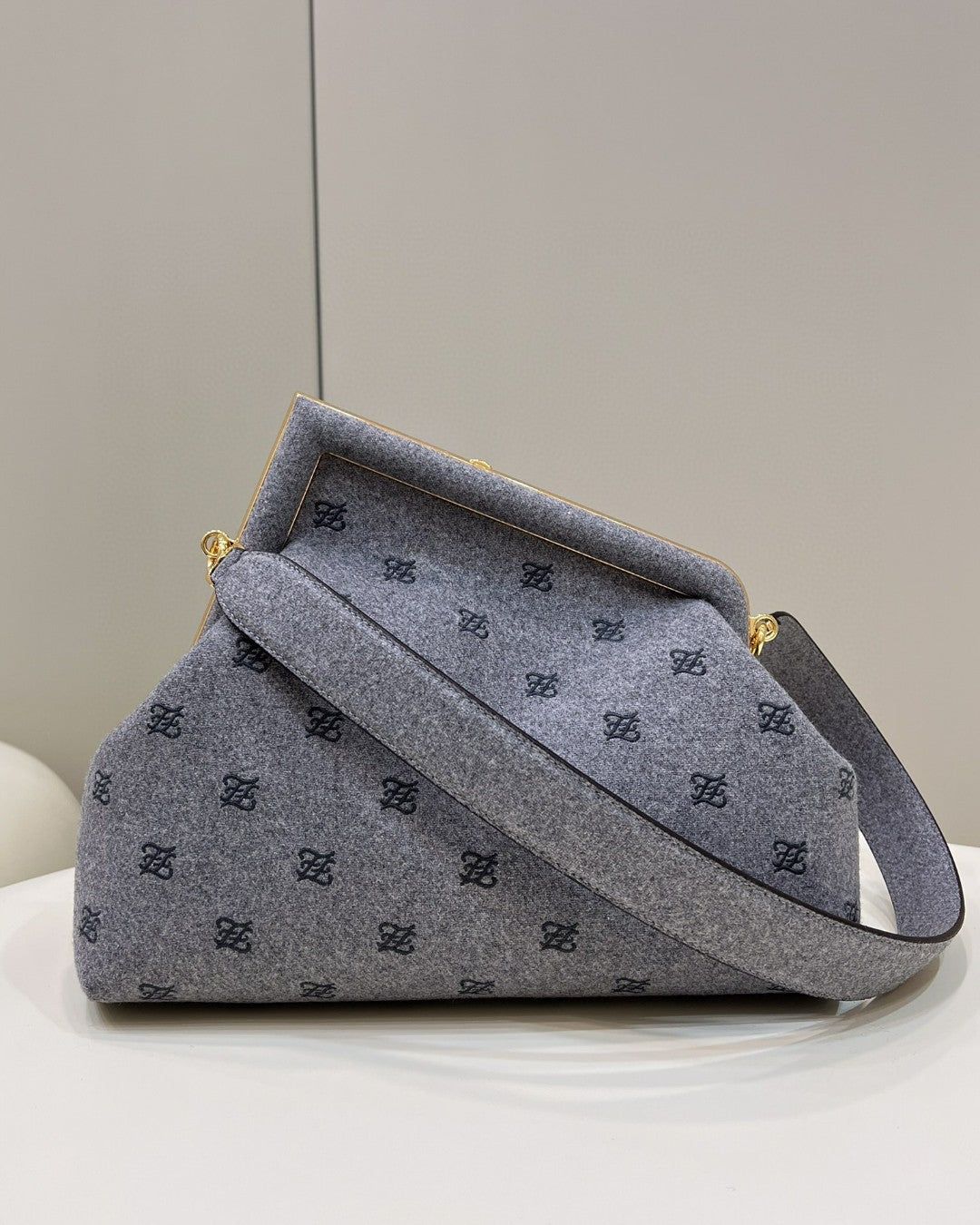 FI First Medium Blue Bag For Woman 32cm/12.5in