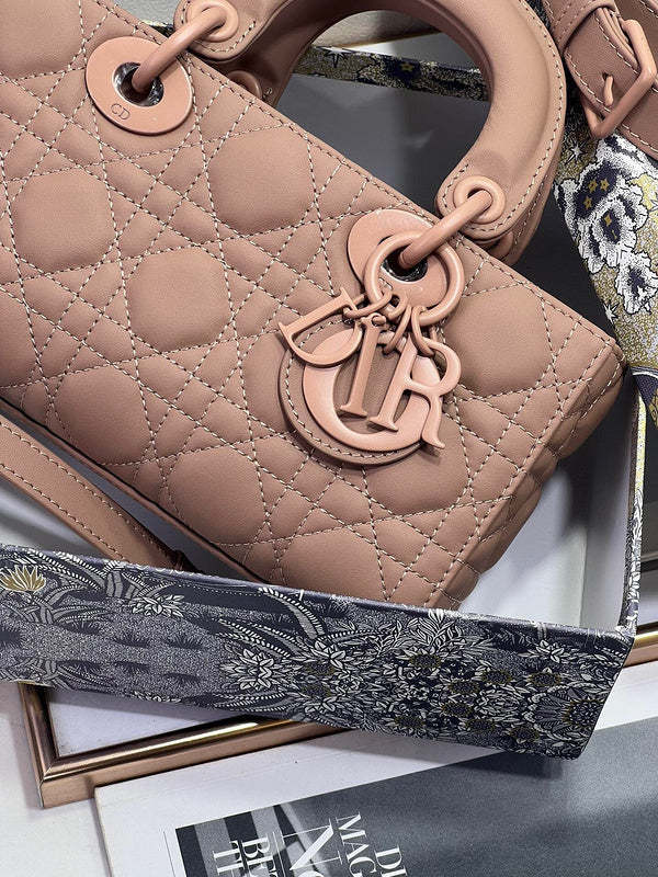 ELE - Dir Bags - 502