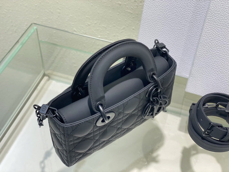 ELE - Dir Bags - 695