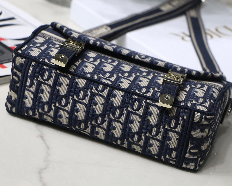 ELE - Dir Bags - 686