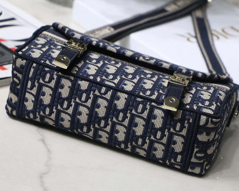 ELE - Dir Bags - 686