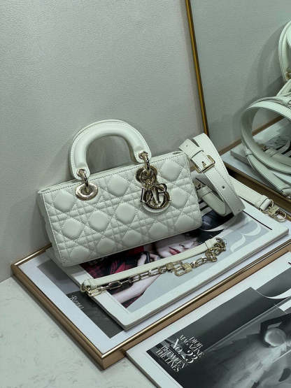 ELE - Dir Bags - 711