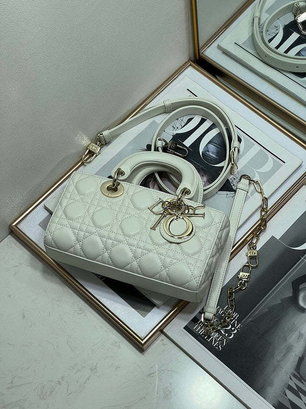 ELE - Dir Bags - 711