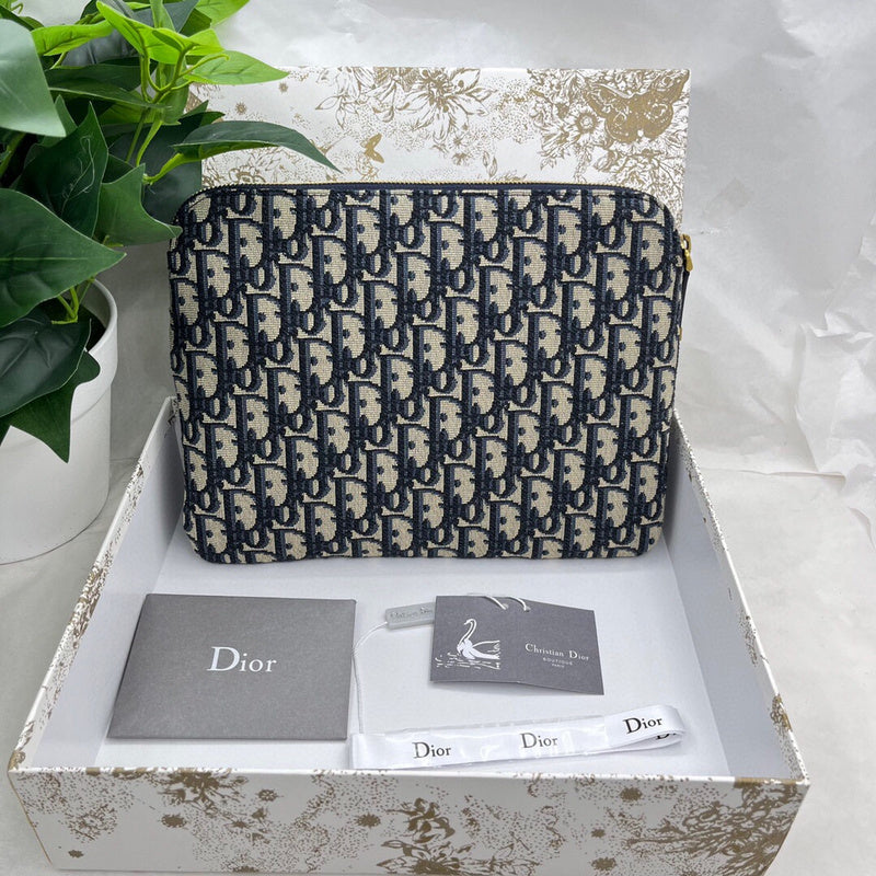 ELE - Dir Bags - 1125