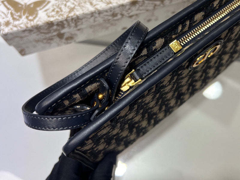 ELE - Dir Bags - 600