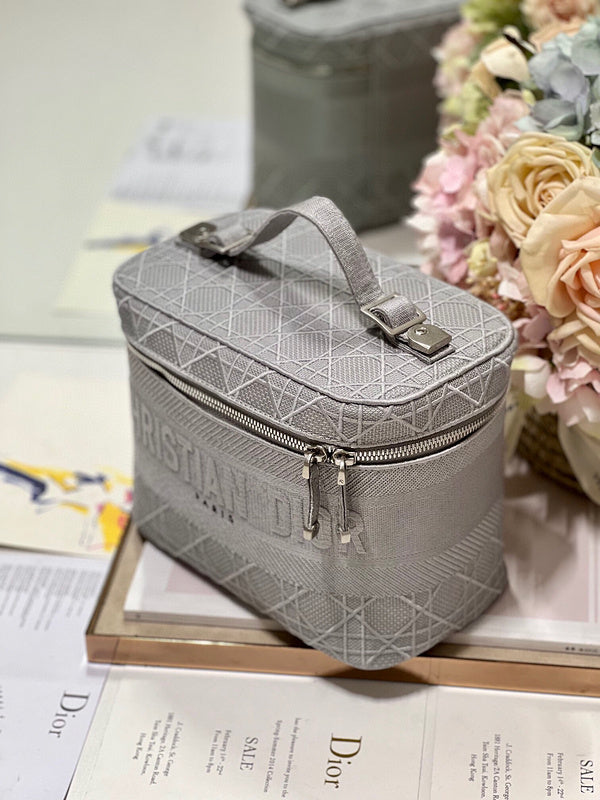 ELE - Dir Bags - 725