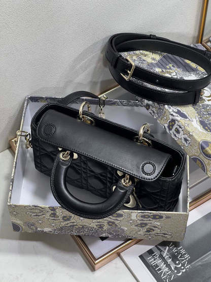 ELE - Dir Bags - 701