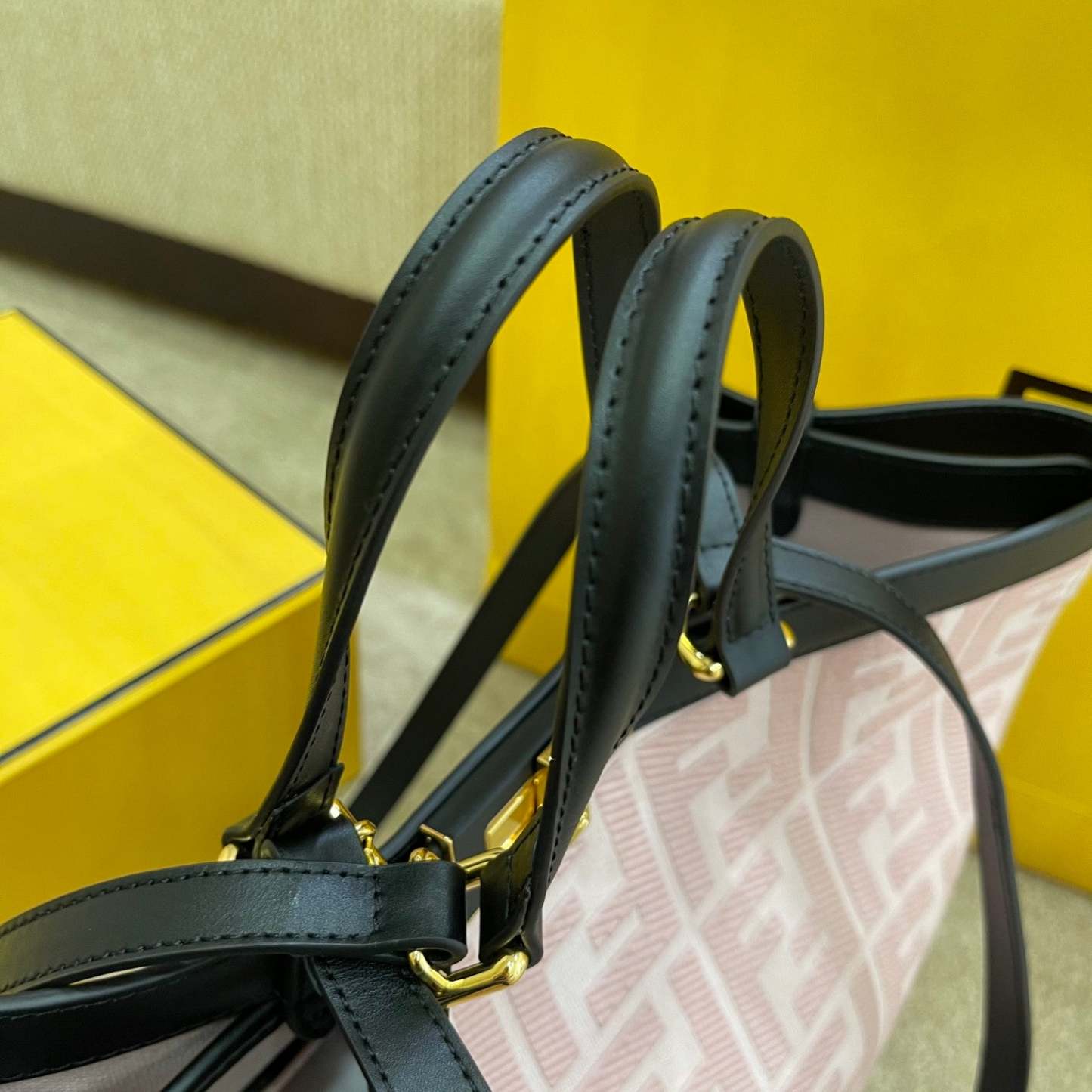 FI Peekaboo X-tote Bag Pink Canvas For Women, Women’s Handbags, Shoulder Bags 16.1in/41cm FF 8BH374