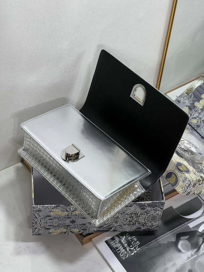 ELE - Dir Bags - 647