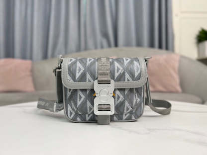 ELE - Dir Bags - 613