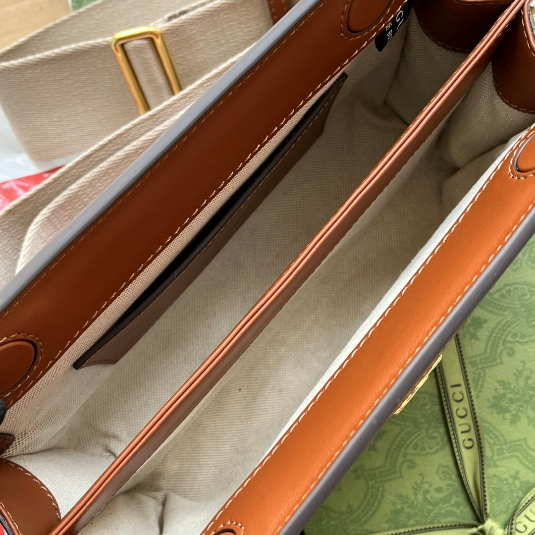 gg Matelassé Small Bag Brown For Women, Women’s Bags 10.2in/26cm gg‎ 702200 UM8HG 2595