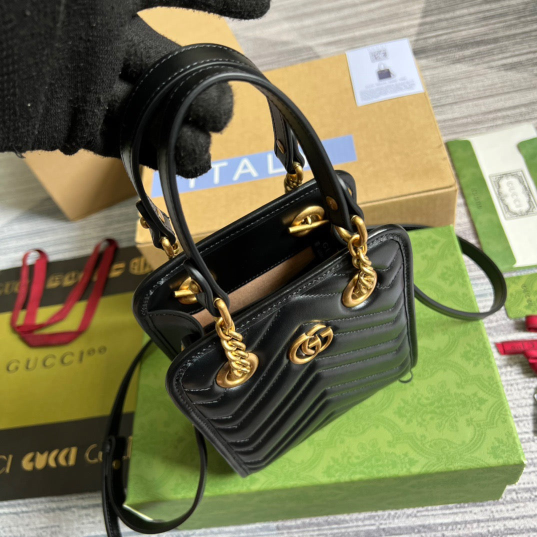 gg Marmont Matelasse Mini Bag Black For Women, Women’s Bags 7.5in/19cm gg ‎696123 DTDHT 1000
