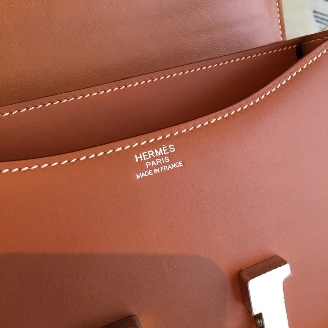 HM Constance 24 Swift Brown For Women Silver Toned Hardware, Handbags, Shoulder Bags 9.5in/24cm