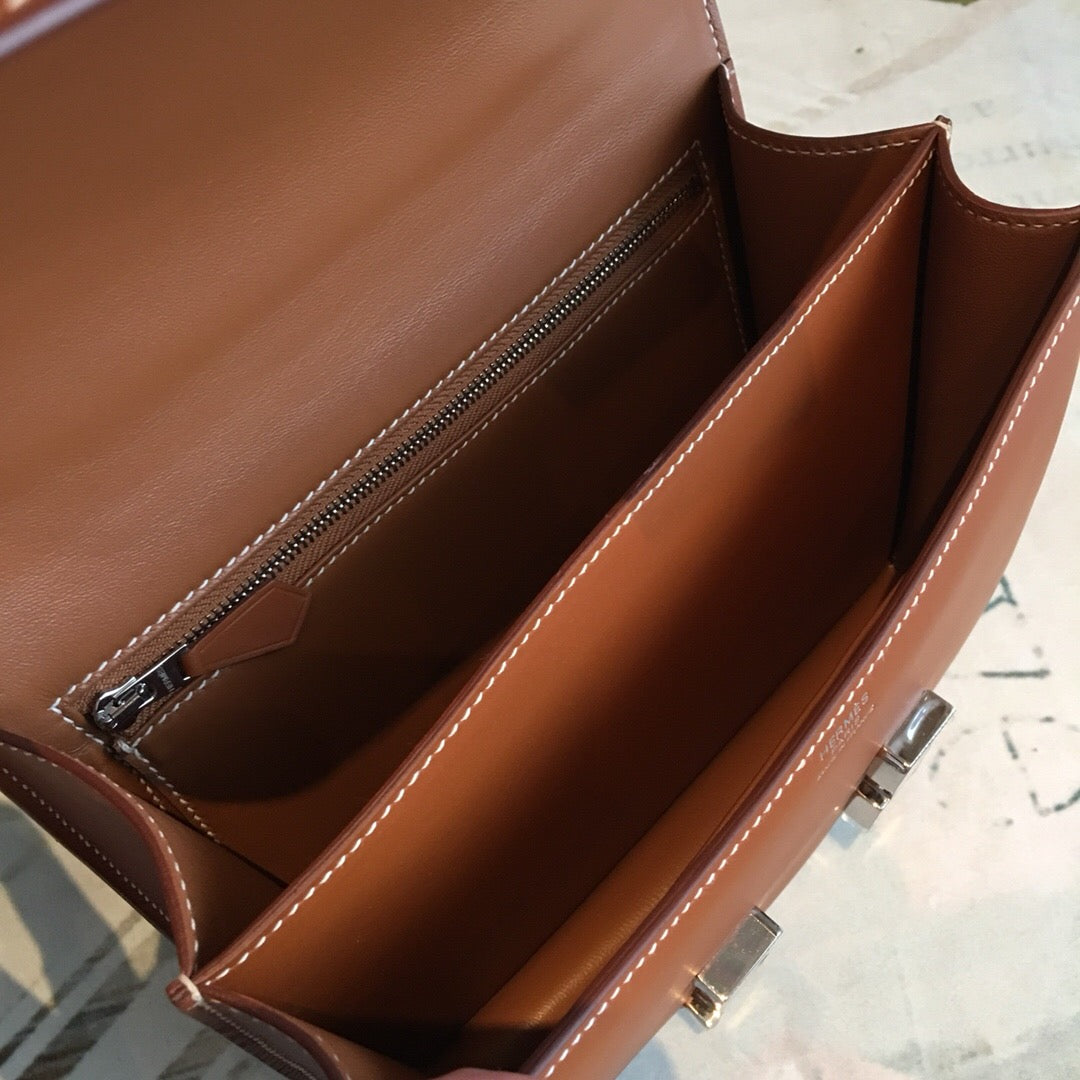 HM Constance 24 Swift Brown For Women Silver Toned Hardware, Handbags, Shoulder Bags 9.5in/24cm