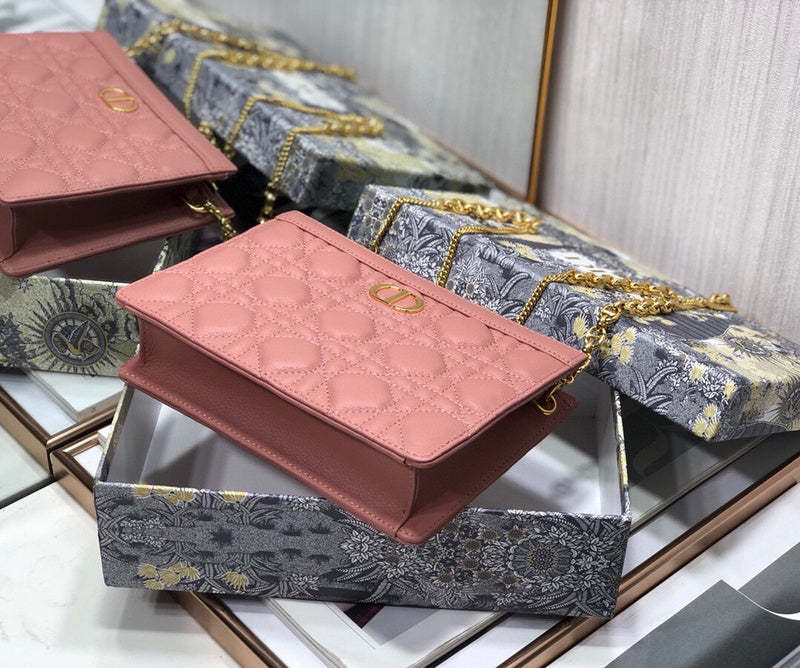 ELE - Dir Bags - 685