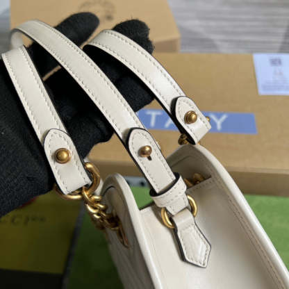 gg Marmont Matelasse Mini Bag White For Women, Women’s Bags 7.5in/19cm gg ‎696123 DTDHT 9022