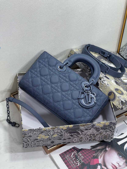 ELE - Dir Bags - 526