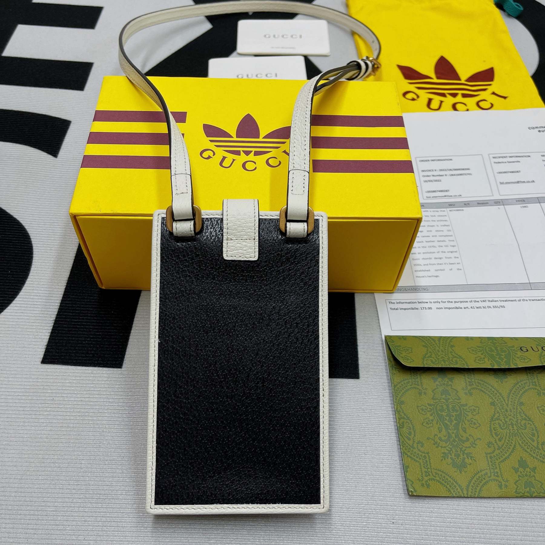 gg x Adidas Phone Case Black For Women, Women’s Bags 7.3in/18cm gg‎