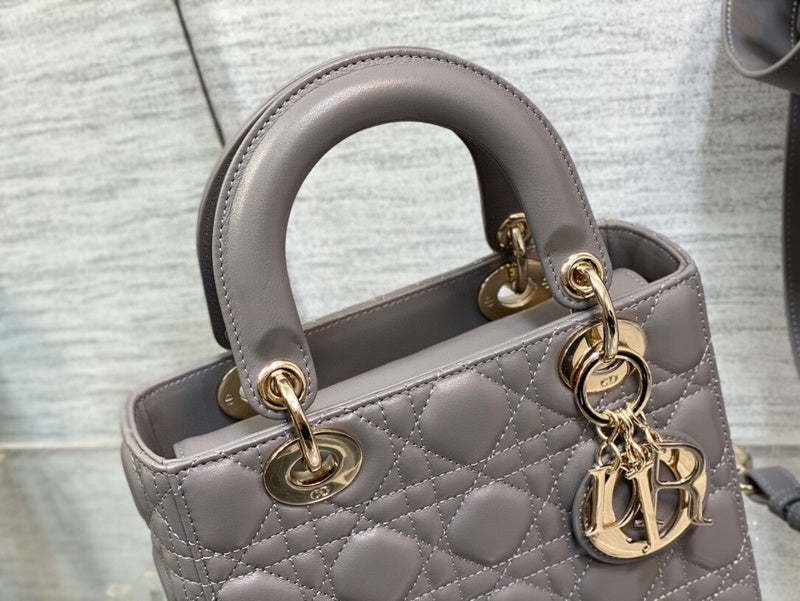 ELE - Dir Bags - 1124