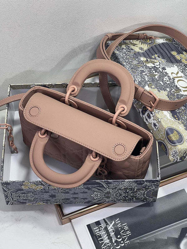 ELE - Dir Bags - 502