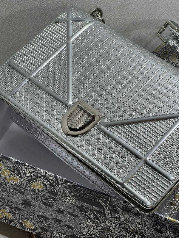 ELE - Dir Bags - 647