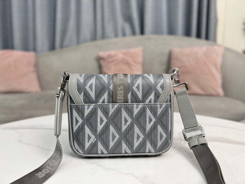 ELE - Dir Bags - 613