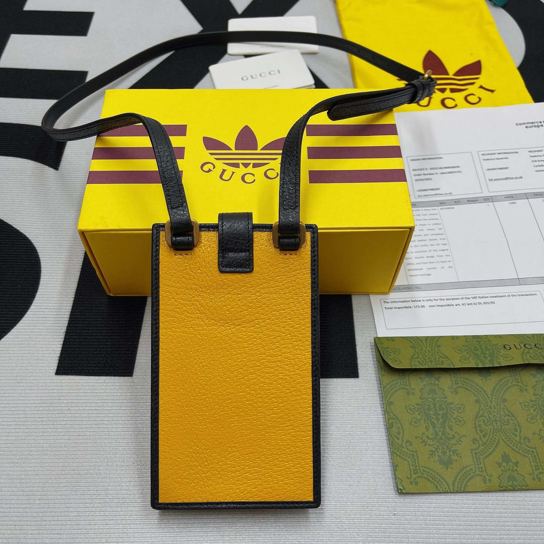 gg x Adidas Phone Case Yellow For Women, Women’s Bags 7.3in/18cm gg‎