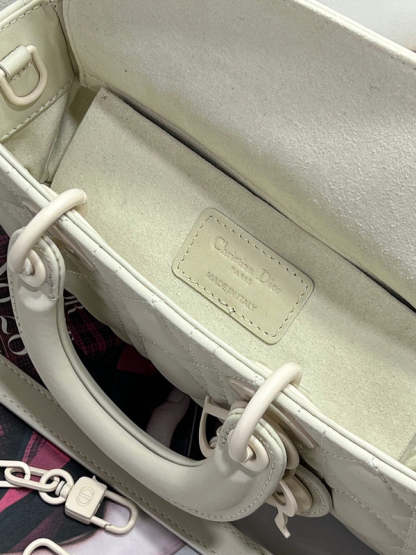 ELE - Dir Bags - 512