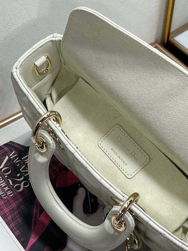 ELE - Dir Bags - 711