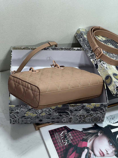 ELE - Dir Bags - 517