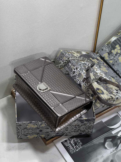 ELE - Dir Bags - 659