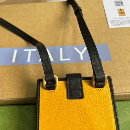 gg x Adidas Phone Case Yellow For Women, Women’s Bags 7.3in/18cm gg‎